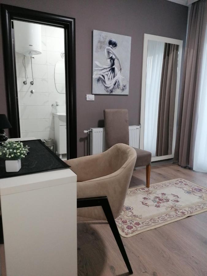Rivera Club Bed and Breakfast Raška Buitenkant foto